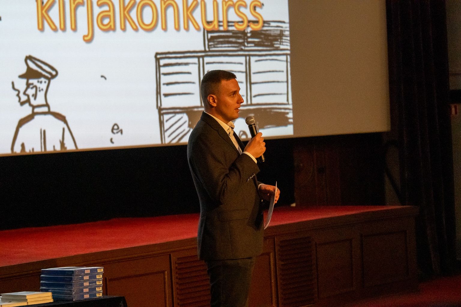 Eesti Mälu Instituudi juhatuse liige Sergei Metlev 4. juunil 2021 Tallinnas Sõpruse kinos kirjakonkursi "Kiri küüditatule" auhinnatseremoonial.