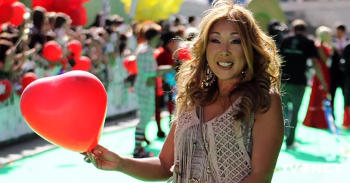 Ұйықтап жатқанда оның аузынан сипаған