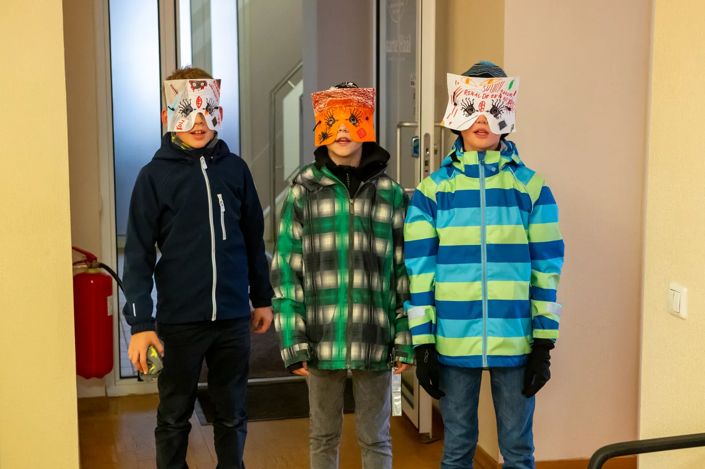 Esimesed mardisandid Saarte Hääle toimetuses