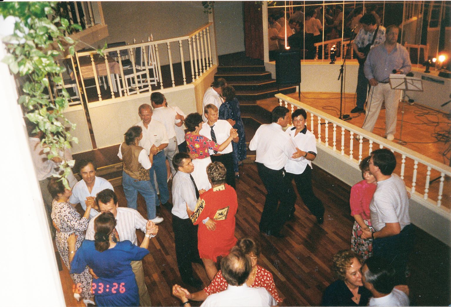 MATI NUUDE esinemised tõid alati täis nii restorani lauad kui ka tantsupõranda.
