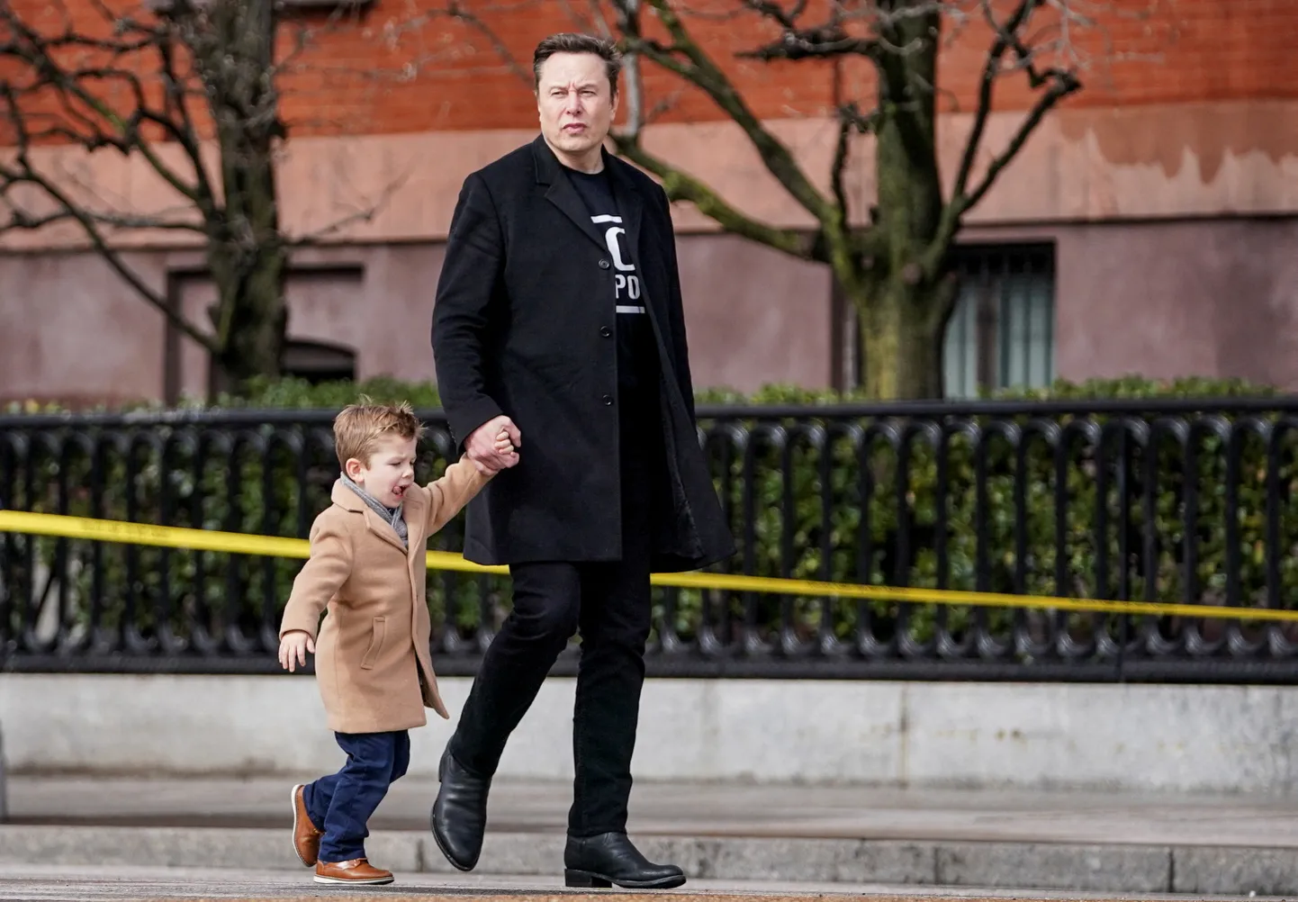 Elon Musk koos oma nelja-aastase poja X Æ A-Xiiga 13. veebruaril 2025 Washingtonis, kus ta koos USA presidendi Donald Trumpiga kohtus India peaministri Narendra Modiga.