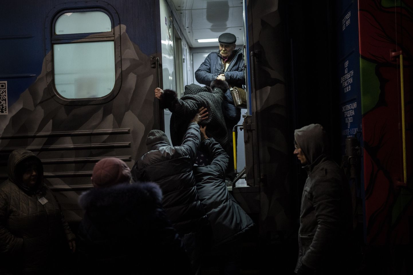 Эвакуация мирного населения Украины после ударов России по энергетической инфраструктуре, 21 ноября 2022 года