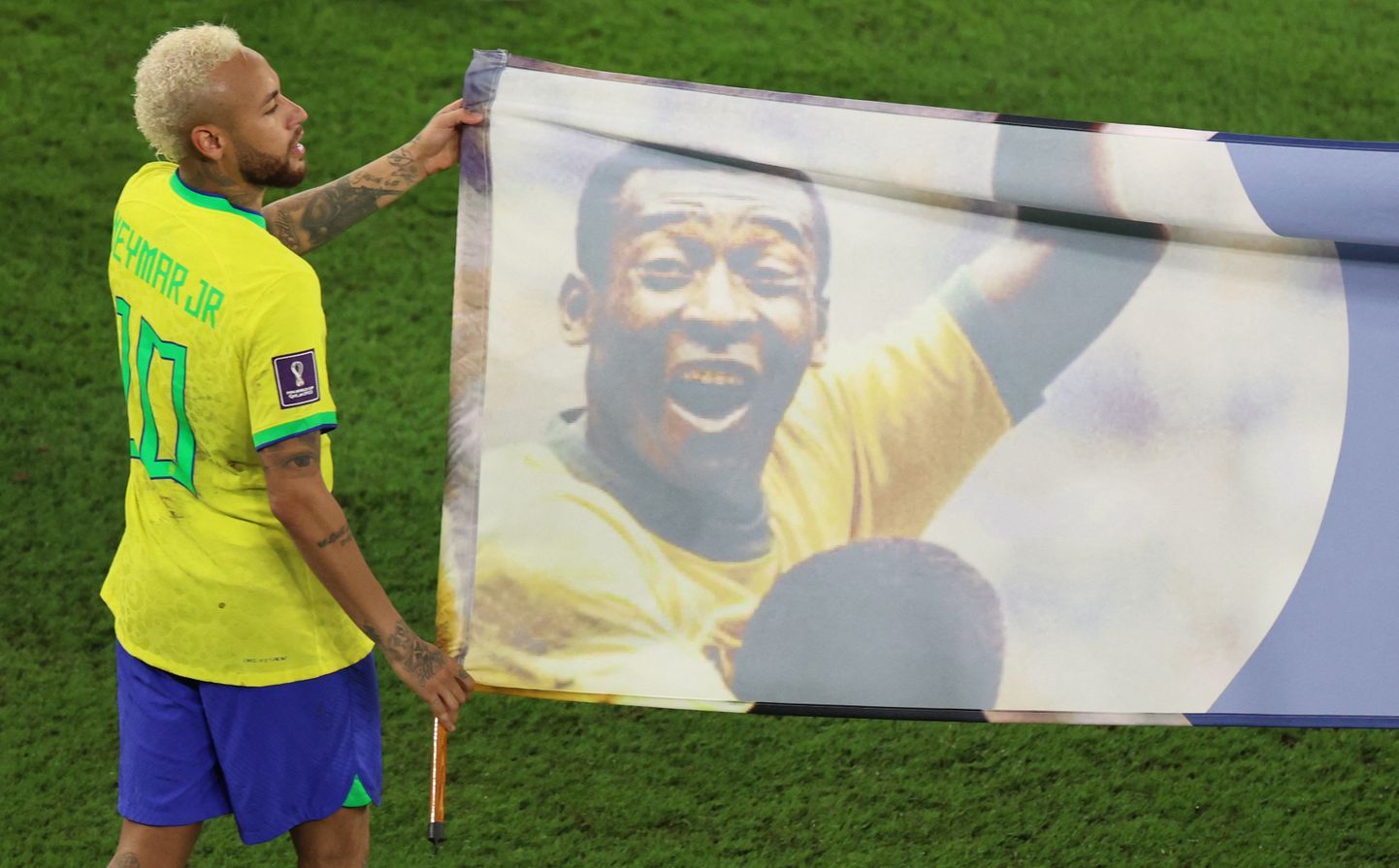 Brasiilia täht Neymar avaldas Katari MMil ajal Pelele toetust.