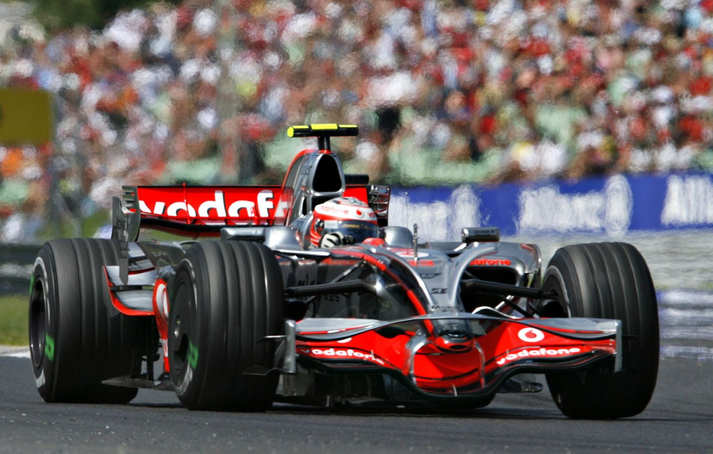 Heikki Kovalainen McLareni roolis.