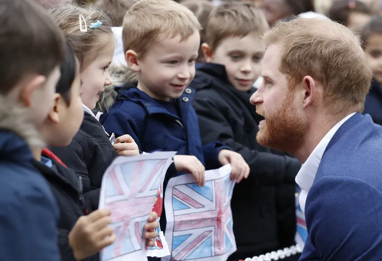 Prints Harry külastas 20. märtsil Londonis asuvat St. Vincenti katoliku kooli