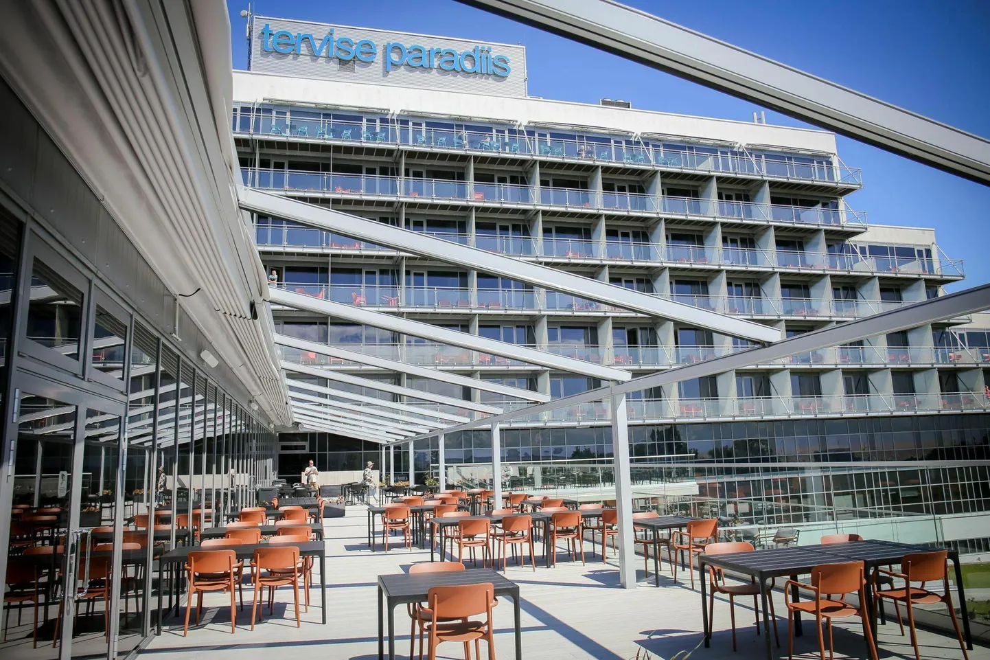 Лето было удачным для Tervis Paradiis, но менеджер отеля надеется, что на европейском уровне будет принято принципиальное решение, которое установит потолок цен на энергоносители.