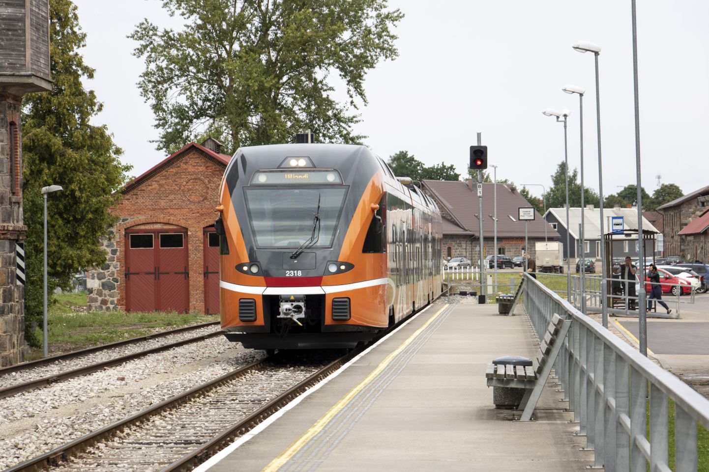 Tallinna ja Viljandi vahel on rongiga sõitjate arv kasvanud poole võrra.