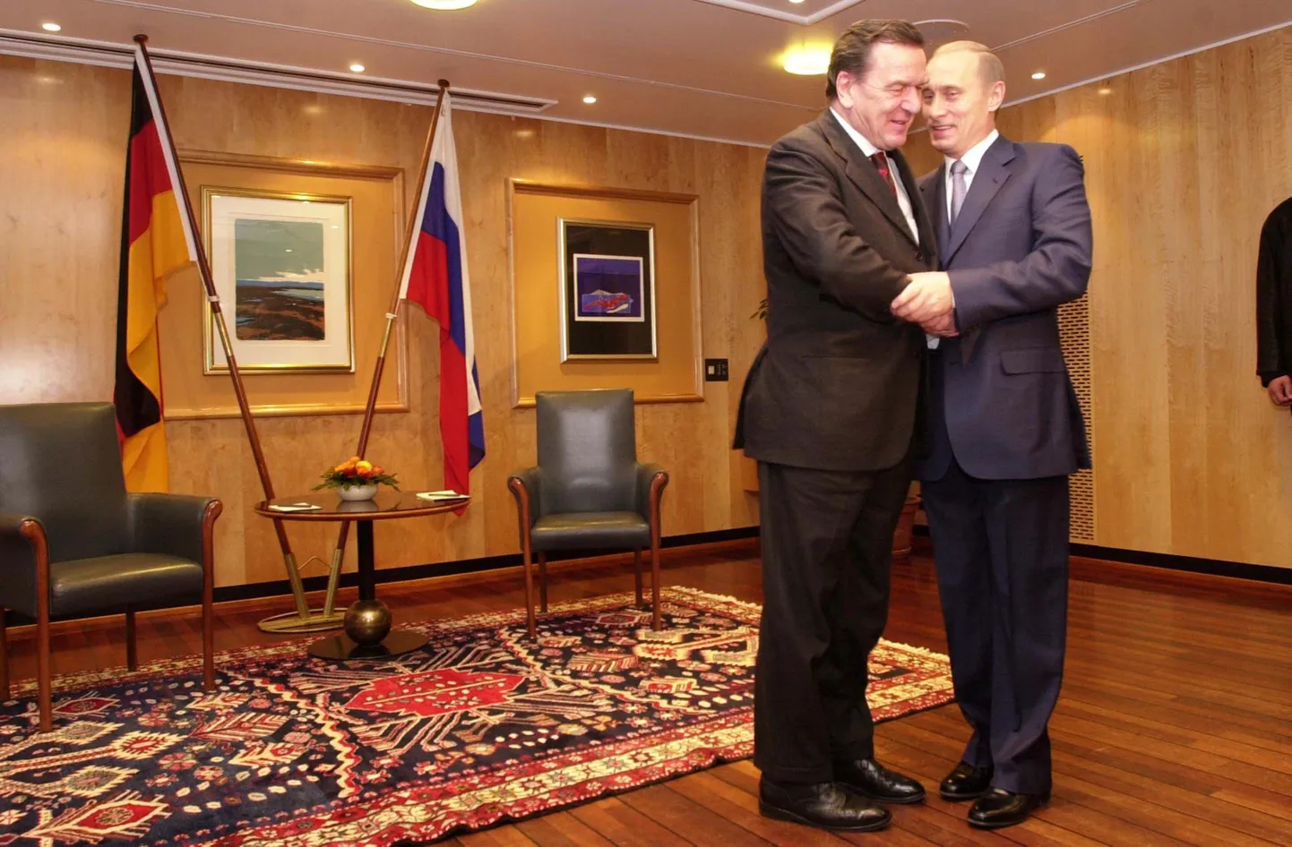 Gerhard Schröder ja Vladimir Putin.