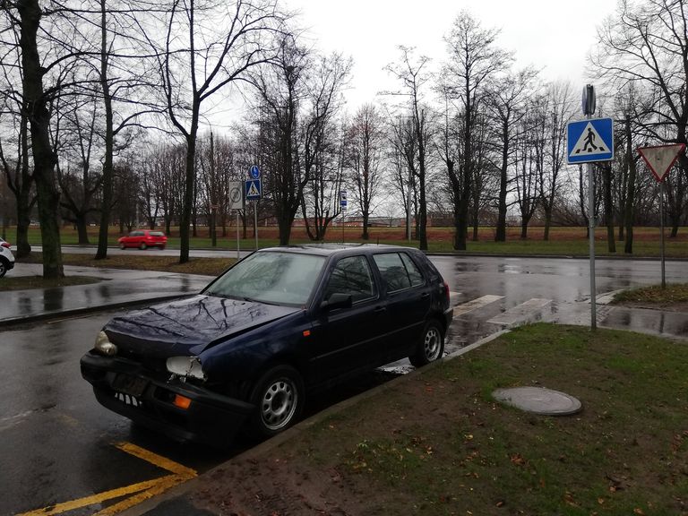 Автохлам в Пыхья-Таллинне.