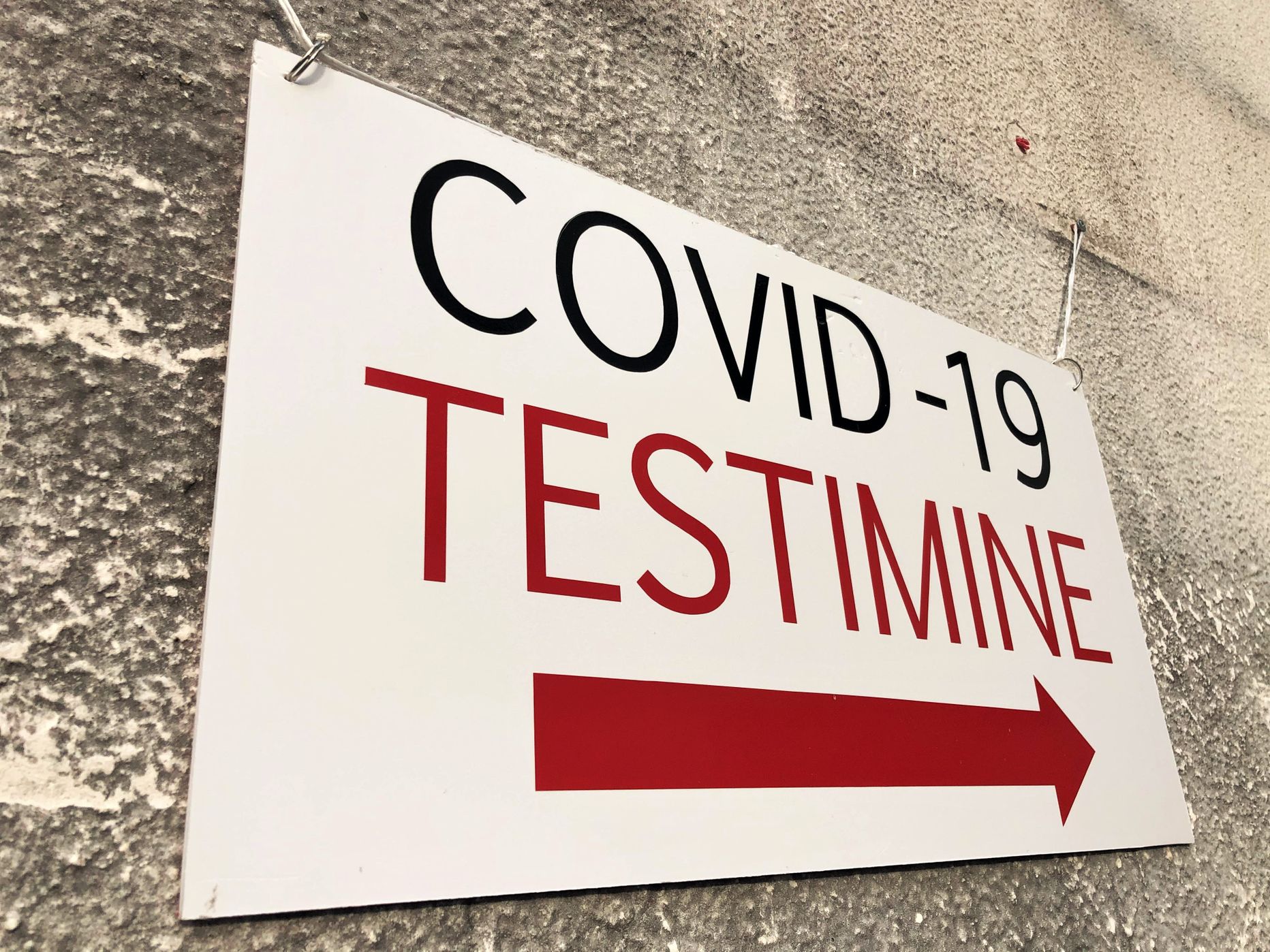 Covid-19 koroonaviiruse testimise suunaviit.