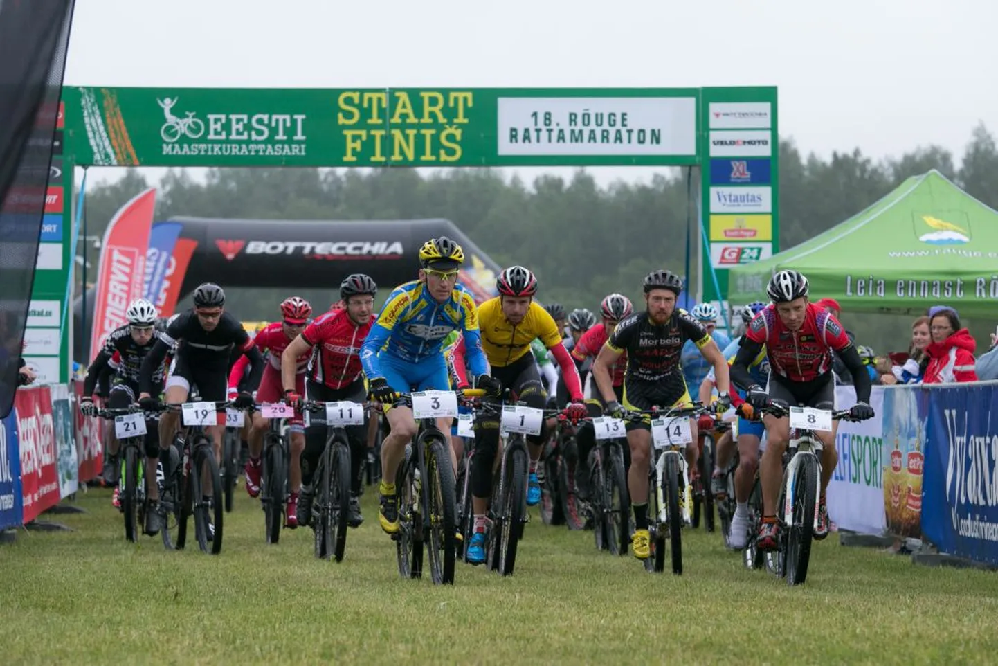 Rõuge rattamaratoni start.