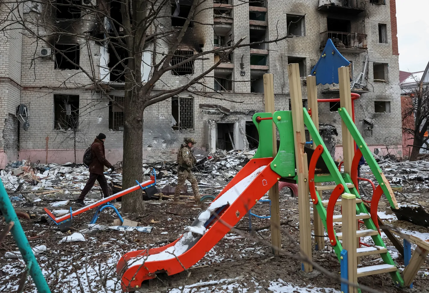 Vene löökidest kahjustatud hoone Pokrovskis Donetski oblastis.