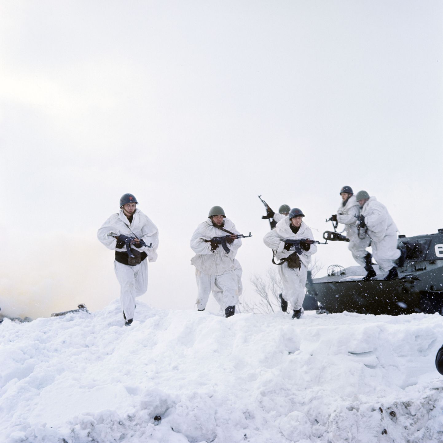 Sõdurid Arktikas õppustel.