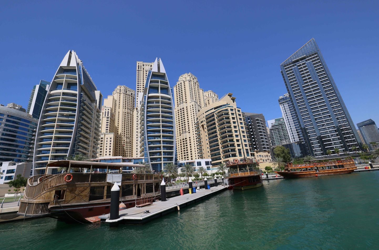 Dubai sadamapiirkond, mille kõrghoone rõdul alastipildistamine toimus.