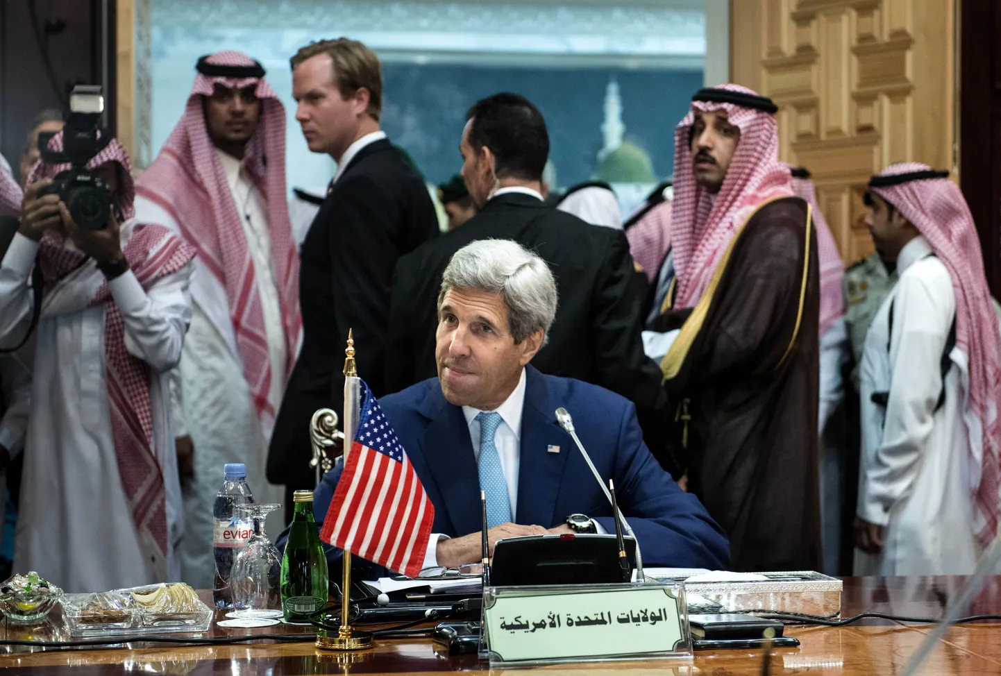 U.S. Secretary of State John Kerry waits for the start of a Gulf Cooperation Council and Regional Partners meeting in Jeddah September 11, 2014.  Kerry will press Arab leaders on Thursday to support President Barack Obama's plans for a new military campaign against Islamic State militants including help with greater overflight rights for U.S. warplanes. REUTERS/Brendan Smialowski/Pool (SAUDI ARABIA - Tags: POLITICS)