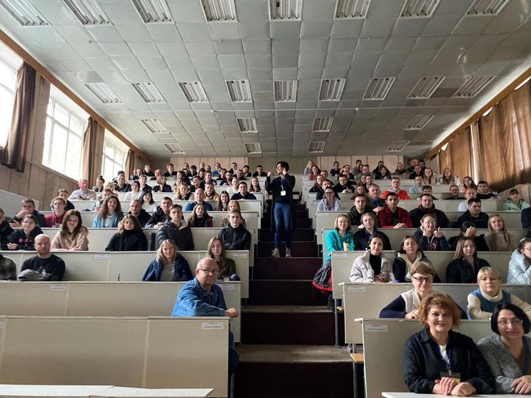Ukraina üliõpilased on väga tänulikud, et praegusel keerulisel ajal tuleb keegi neile külla loengut pidama.