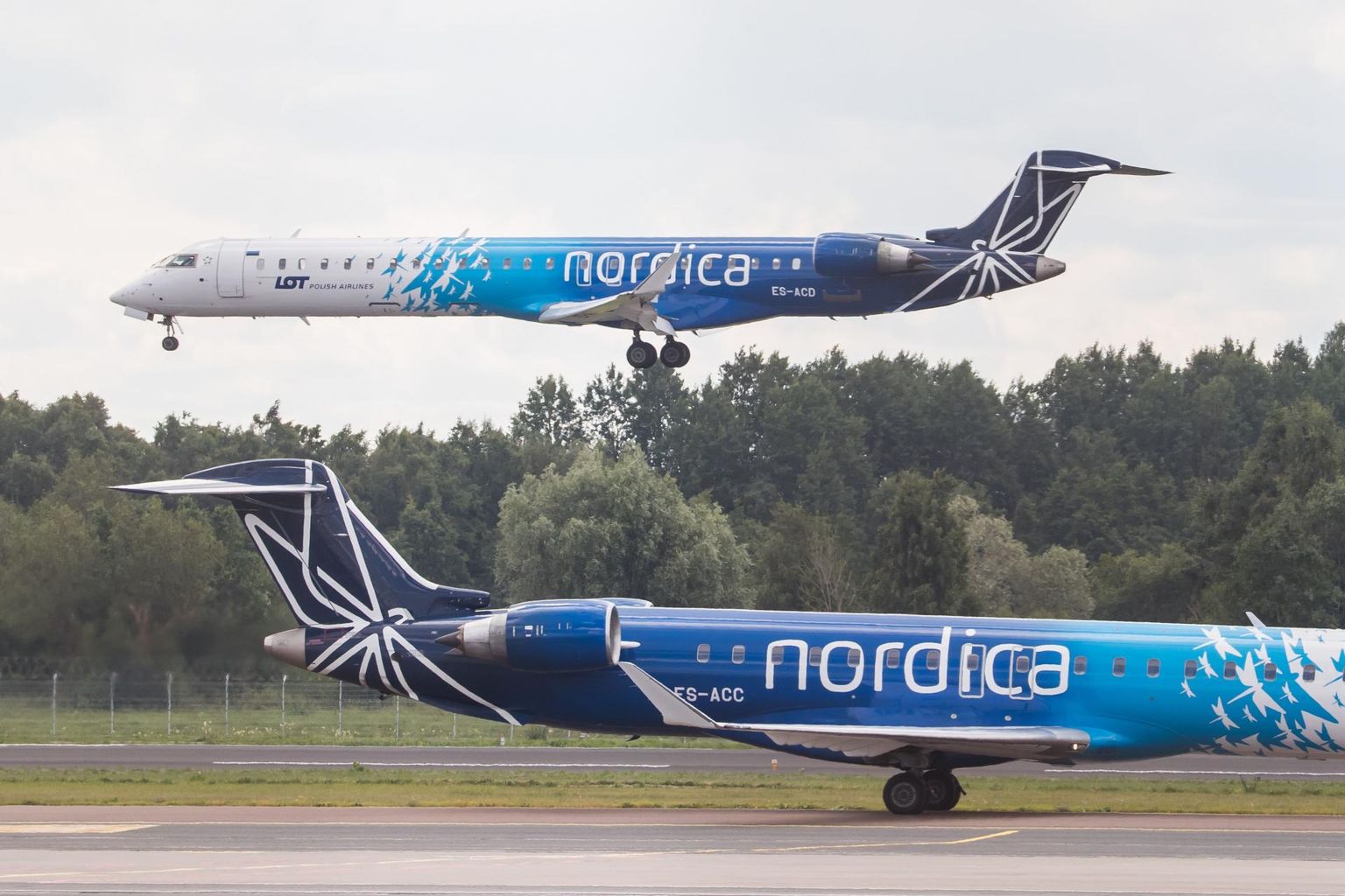 Nordica lennukid Tallinna lennuväljal.