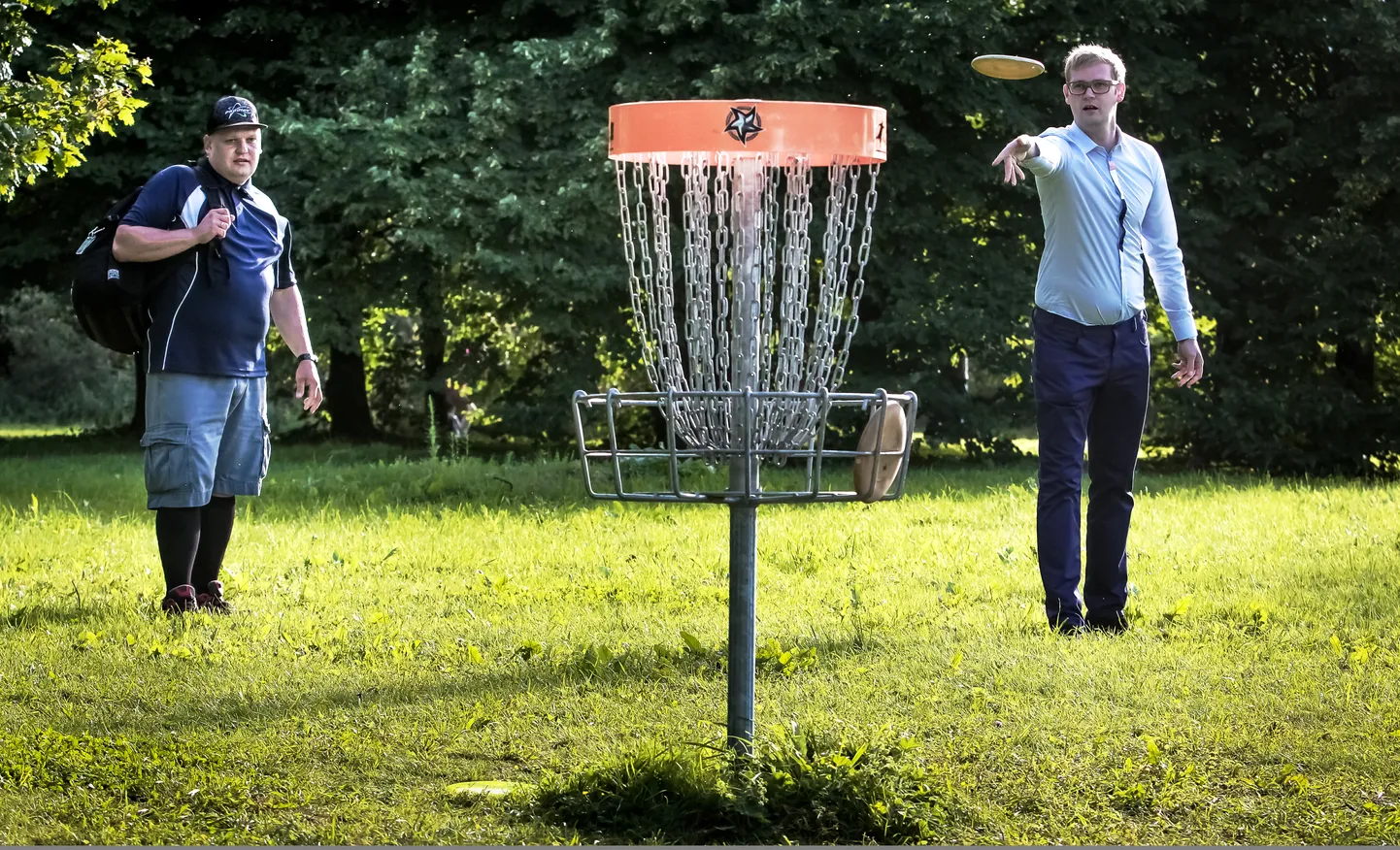 Discgolf. Foto on illustratiivne.