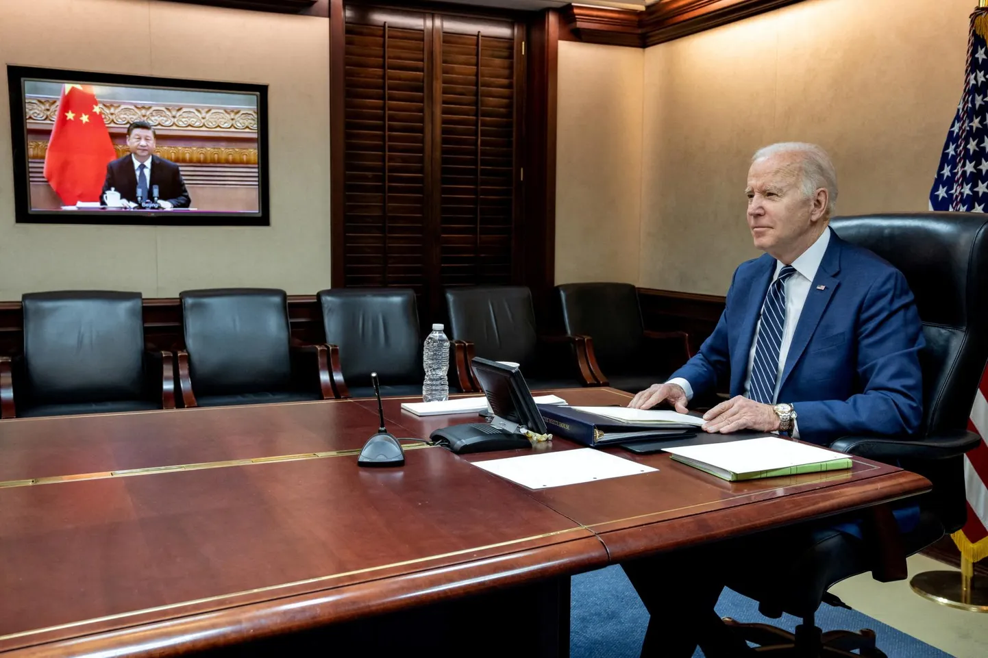 USA president Joe Biden Hiina presidendi Xi Jinpingiga videokõnet pidamas 18. märtsil 2022.