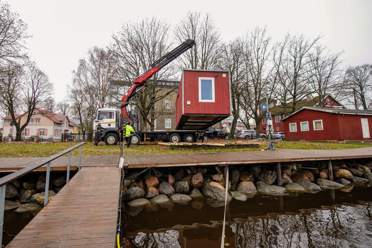 Pärnu taliujumiskeskus Pärnu jahisadamas