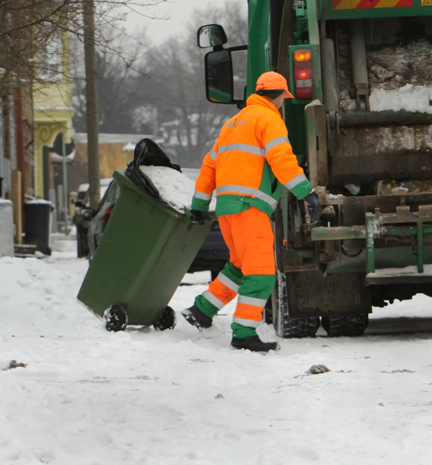 Talvine jäätmevedu.