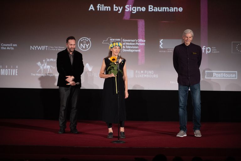 Signes Baumanes filma “Mans laulību projekts” iesāk devīto Rīgas Starptautisko kino festivālu (RIGA IFF). 2022. gada rudens.