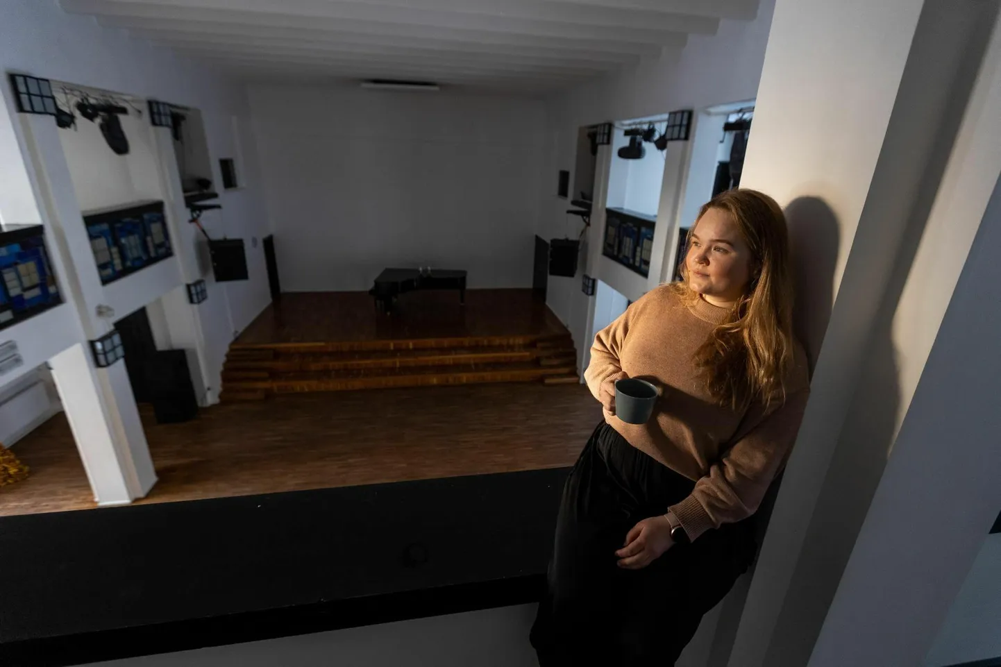 Paide teatri kunstiline juhi Mariliis Petersoni ütlust mööda on kõrge hinnang eelmise trupi teene, sest uus, loodav meeskond pole veel saanud võimalust end näidata.