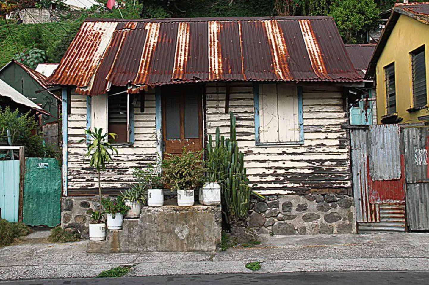 Nii nad elavad: 
tüüpiline linnamaja Kariibi mere piirkonnas.