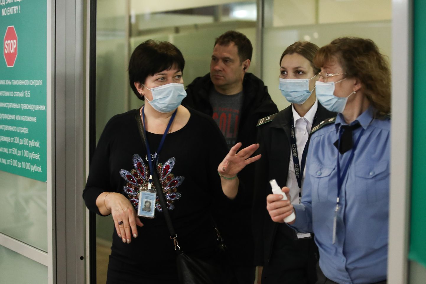 Работники в российском аэропорту. Фото иллюстративное.