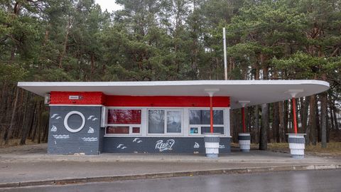 AEGRUUM ⟩ Kioskile kiitust, putkale pai!