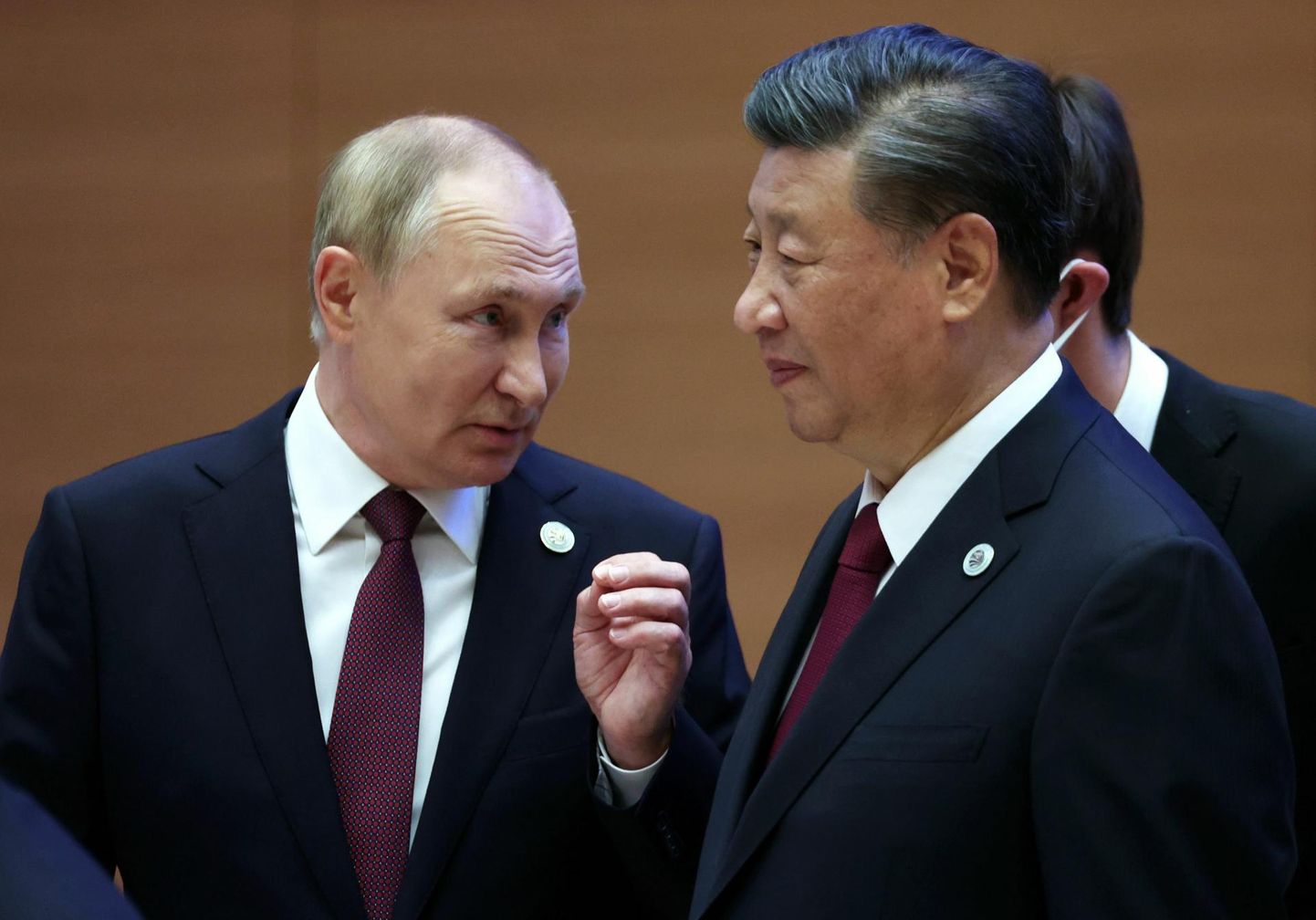 Venemaa riigipea Vladimir Putin ja Hiina president Xi Jinping vestlevad mullu sügisel Usbekistanis Samarkandis toimunud Shanghai koostööorganisatsiooni kohtumisel. 