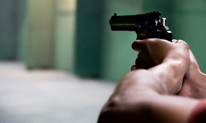 Imagini pentru ÑÑÑÐµÐ»ÑÑÑ Ð¿Ð¾ Ð³ÑÐ°Ð±Ð¸ÑÐµÐ»ÑÐ¼