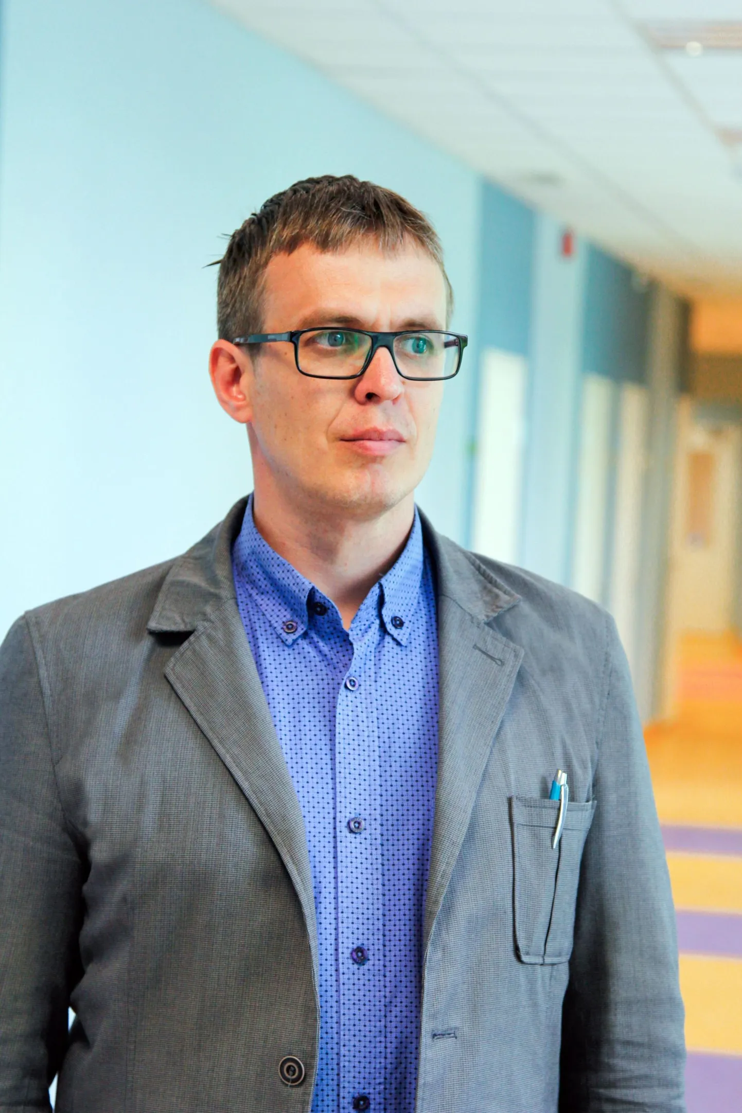 Valga gümnaasiumi direktor Andrus Murumaa sõnas, et tema teada ei ole nende kooli õpilased talvevaheajal koroonapuhanguga piirkondades reisil käinud.