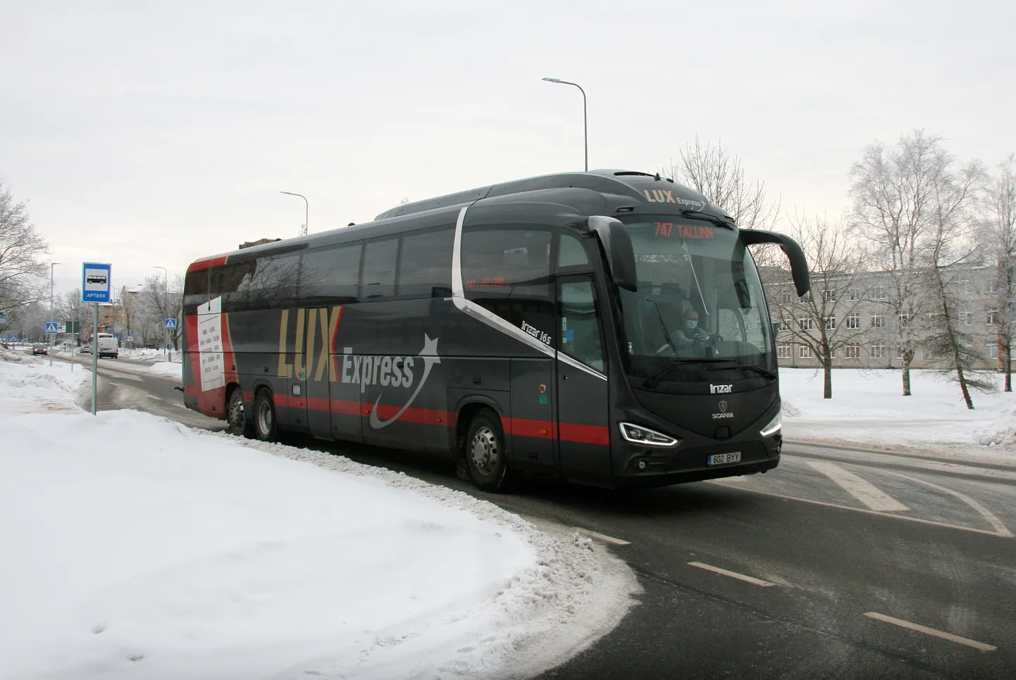 See bussipeatus kannab Apteegi nime, ehkki apteeki ennast ei ole siin enam mitu aastat.