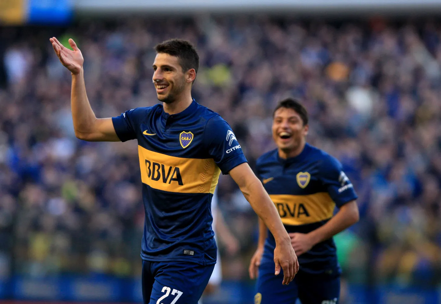 Jonathan Calleri (vasakul).