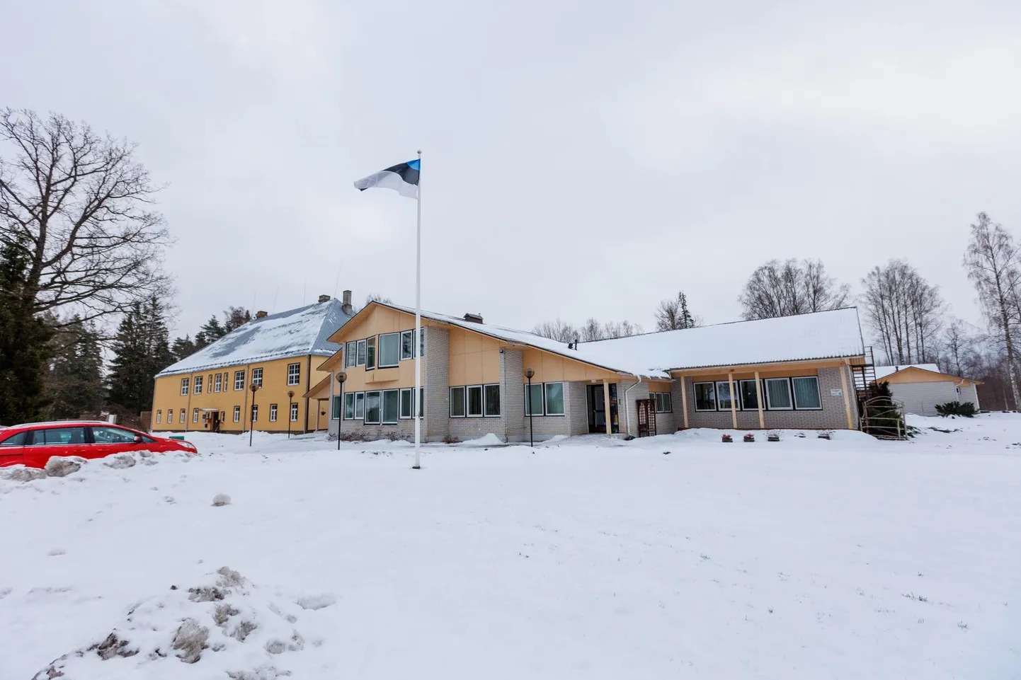 Rõuge vallas käiva kulude vähendamisega seoses räägitakse üha rohkem, et järgmisena pannakse kinni Kuutsi külas asuv Mõniste kool.