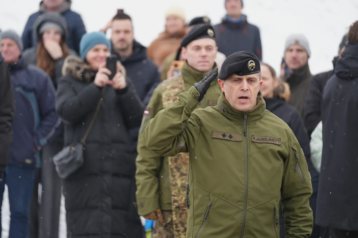 Valsts prezidents Edgars Rinkēvičs apmeklē NBS militāro bāzi “Alūksne”