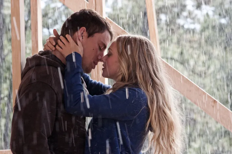 DEAR JOHN (2010)