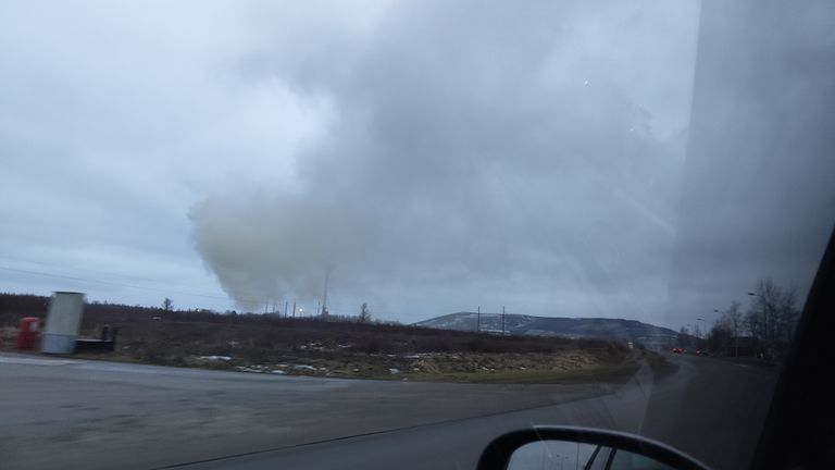Над заводом VKG в Кохтла-Ярве образовалось облако едкого дыма