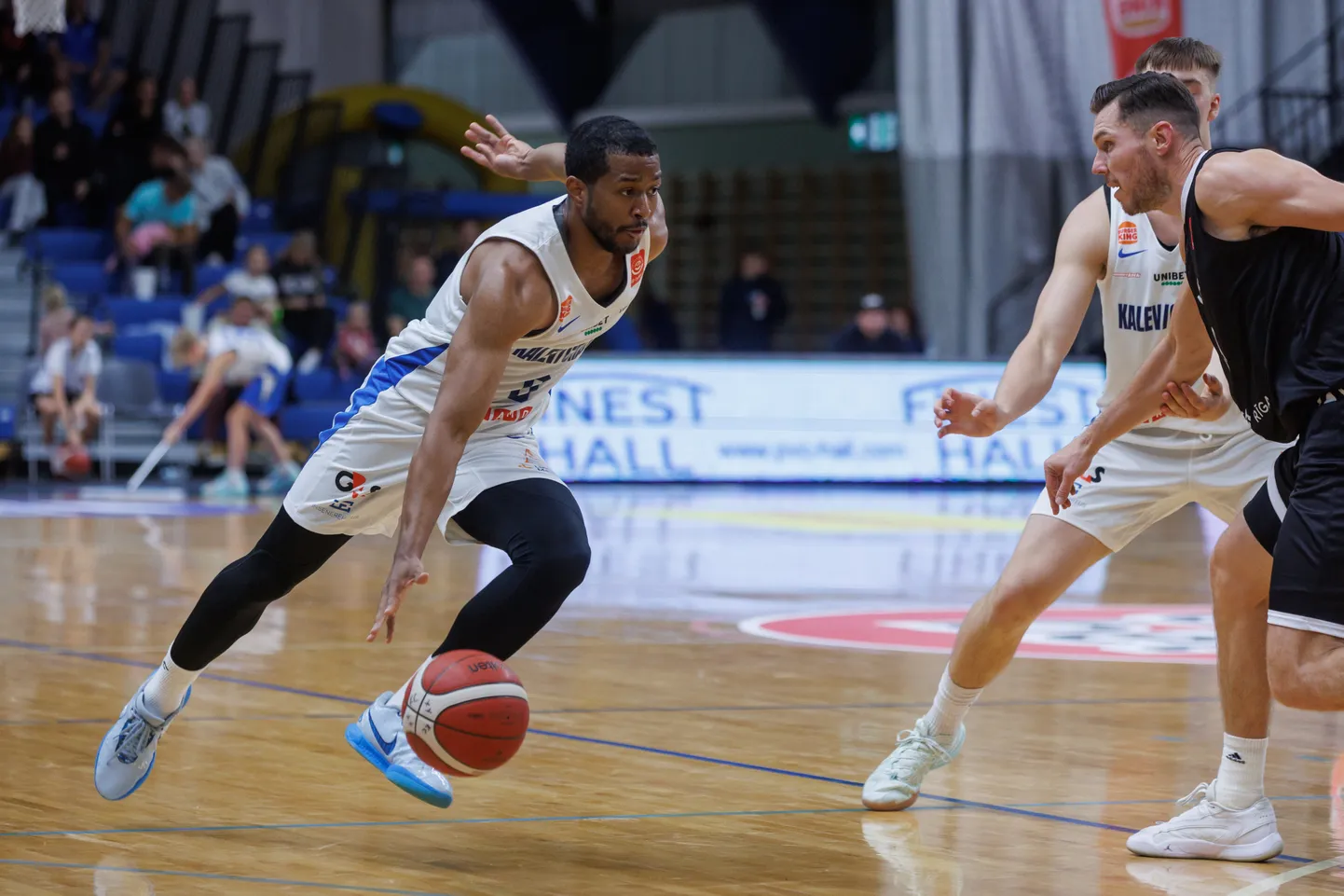Arik Smith palliga.