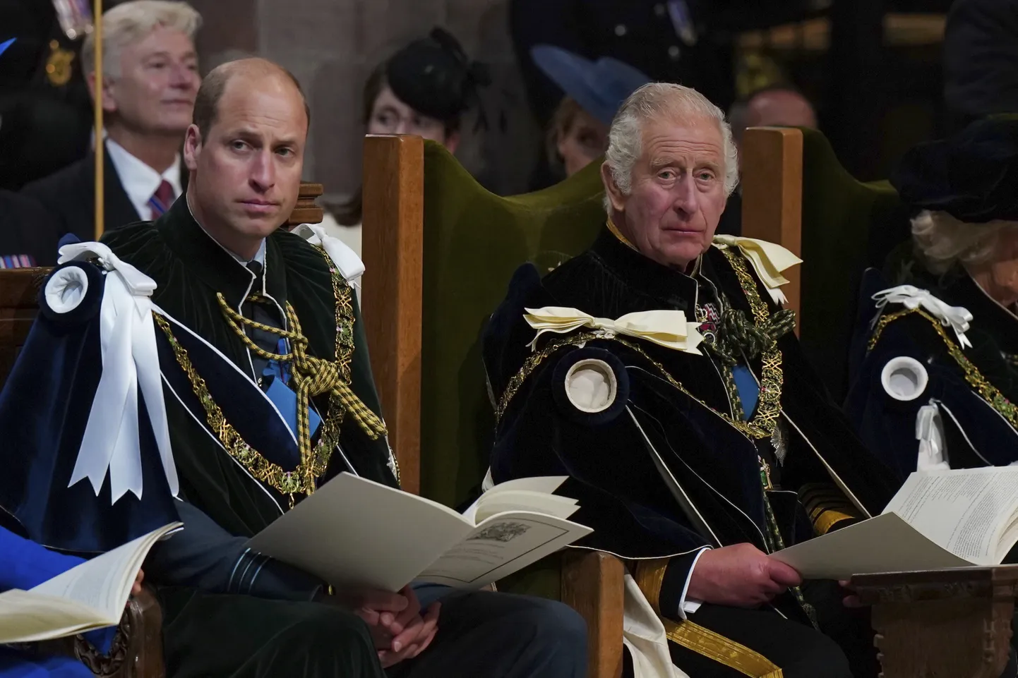 Walesi prints William (vasakul) 5. juulil 2023 koos oma isa kuningas Charles III Šotimaal Edinburghis St Gilesi katedraalis kuninga austamistseremoonial.