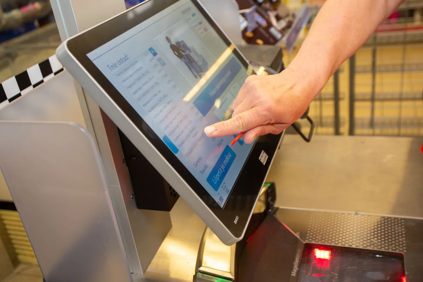 Iseteeninduskassa Türi Maksimarketis
