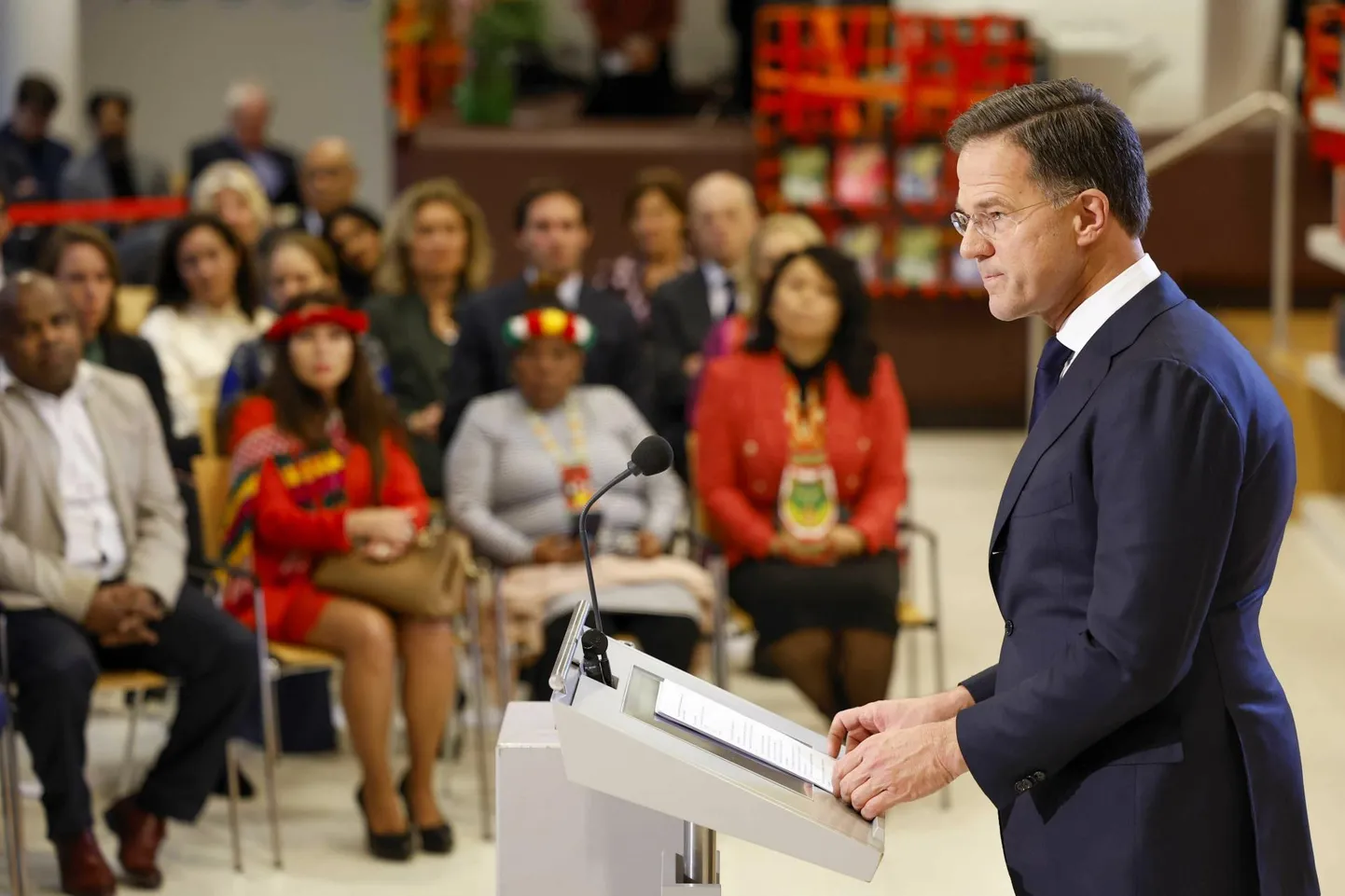 Hollandi peaminister Mark Rutte ütles eile Haagis rahvusarhiivis peetud kõnes, et riik kannab vastutust orjastatud inimestele ja nende järeltulijatele põhjustatud ränkade kannatuste eest.