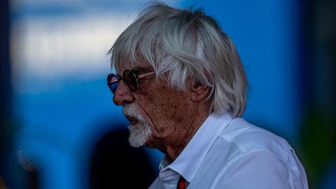 Kunagine F1 boss Ecclestone sattus lennujaamas ebaseadusliku tulirelva pärast sekeldustesse