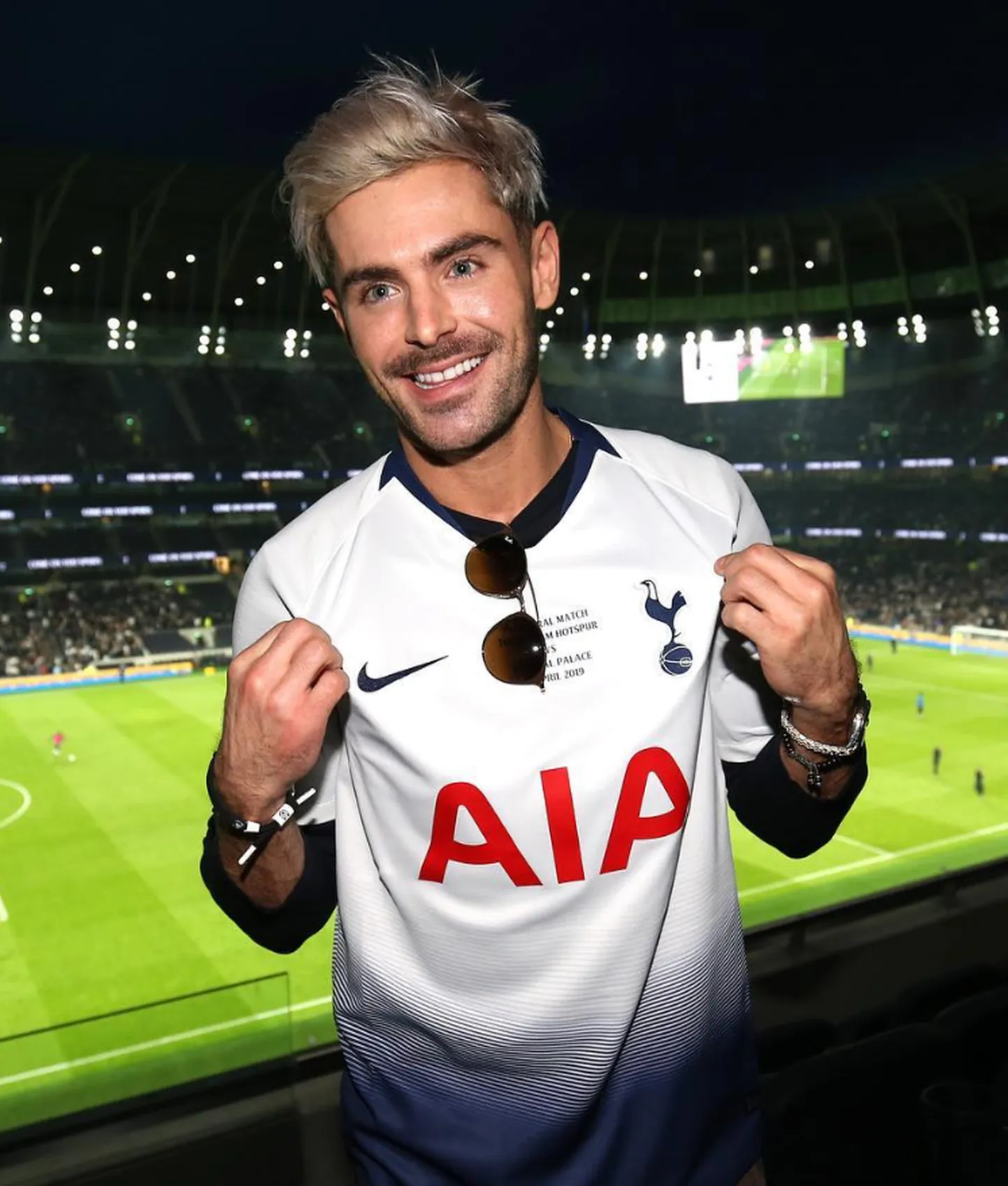 Zac Efron Tottenhami mängul