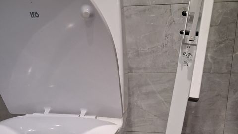 Seekord langes Abja-Paluoja bussijaamas huligaani ohvriks invatualett