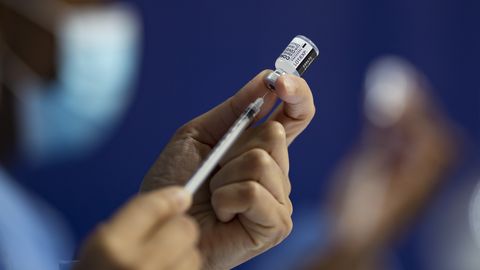 Macron võrdles Euroopa vaktsineerimistempot diiselmootoriga