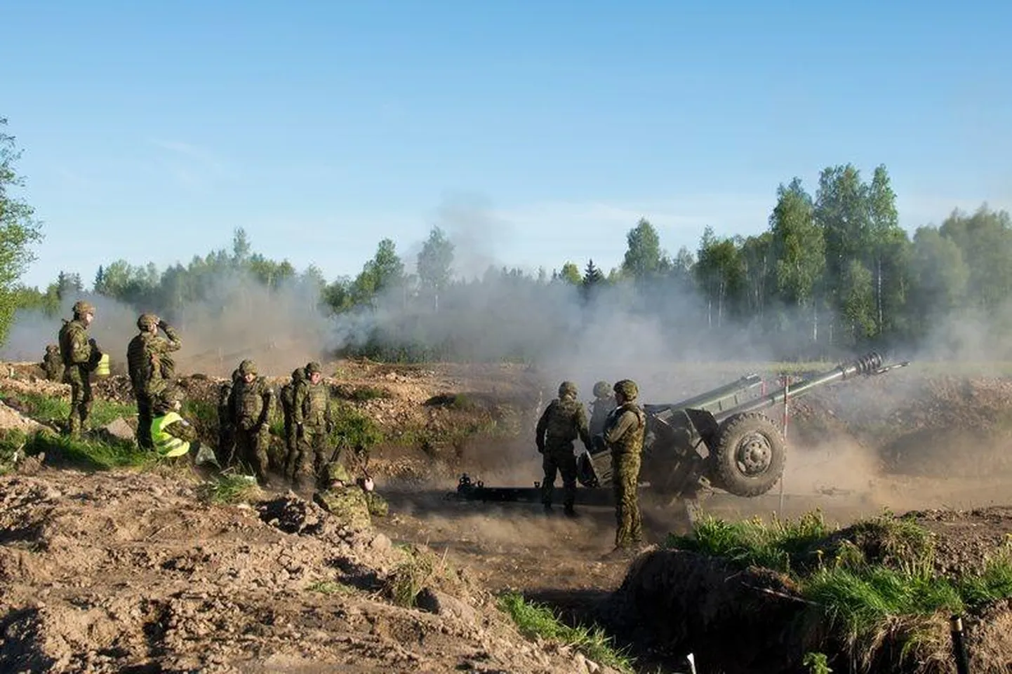 Kaitseliitlastest moodustatud haubitsameeskonnad suutsid «Kevadtormil» paari nädalaga relva tundma ja kasutama õppida.