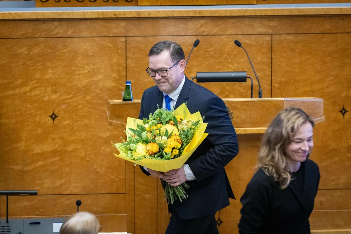 Uus justiitsminister Madis Timpson andis esmaspäeval riigikogu ees ametivande.