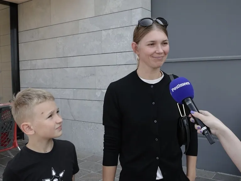 Анна.